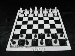Game Playing Table Top Chess Design Inlay Work White Marble Coffee Table for Bar