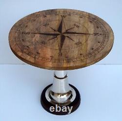 Table basse en bois de compas nautique décoratif pour la maison, le restaurant ou le bar